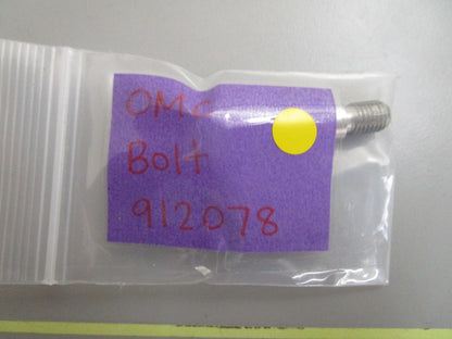 *NEW OEM* 0810 OMC Johnson Evinrude Bolt 912078 0912078