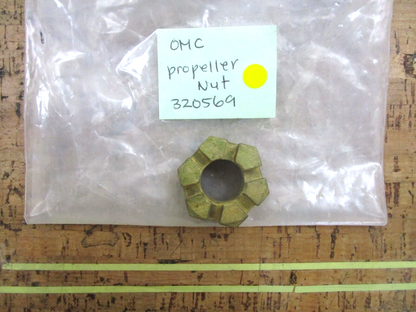 *NEW OEM* 0750 OMC Johnson Evinrude PROPELLER NUT 320569 0320569