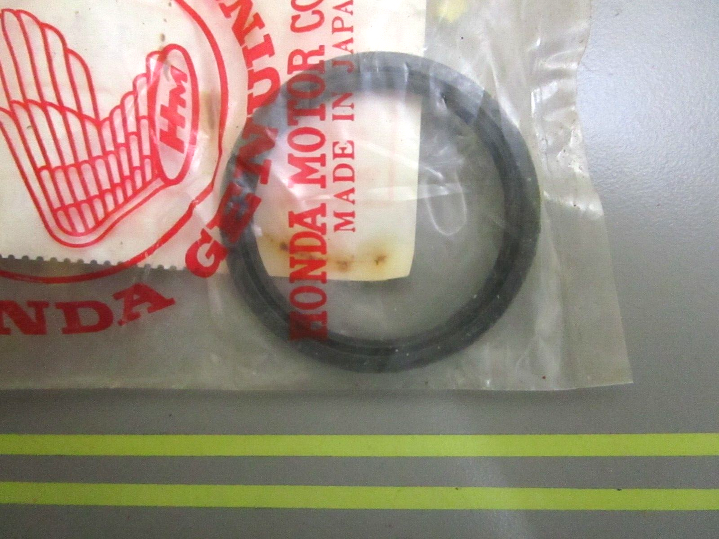 *NEW OEM* 0750 Honda SEAL 91211-KN7-671