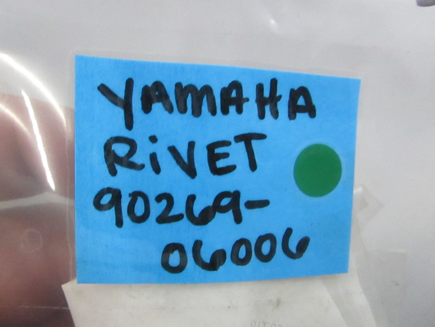 NEW OEM (LOT OF 2) 90269-06006-00 Yamaha Rivet 0810