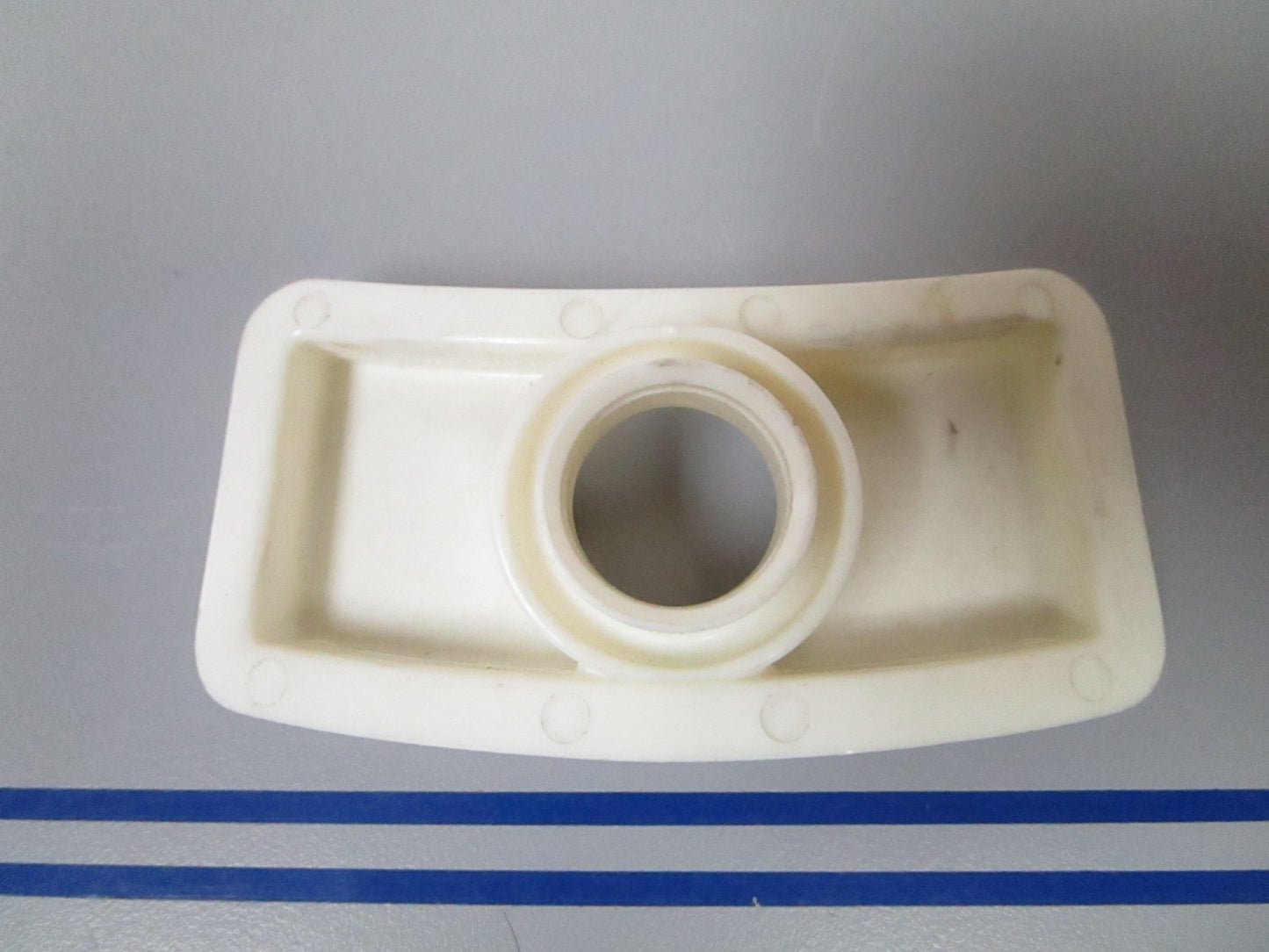 NEW OEM 319714 0319714 OMC Johnson Evinrude Support Plate 0720