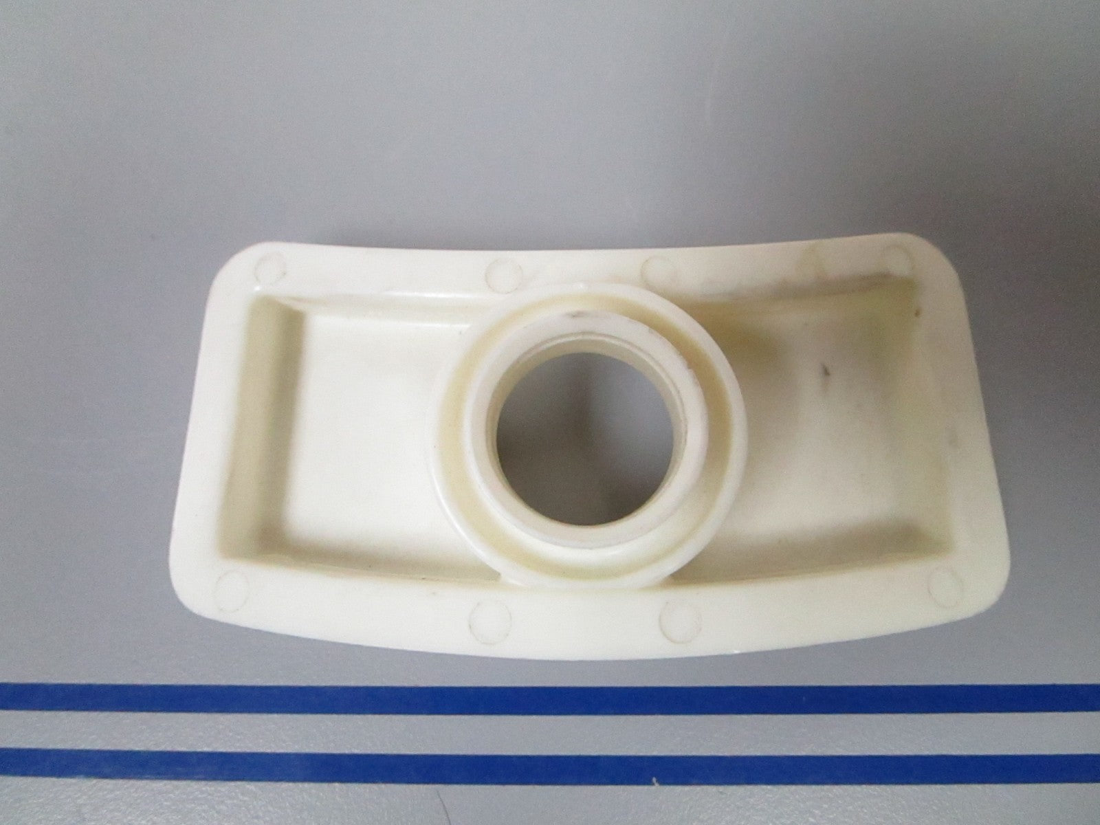 NEW OEM 319714 0319714 OMC Johnson Evinrude Support Plate 0720