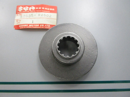 NEW OEM 57635-94502 Suzuki Bushing 0810