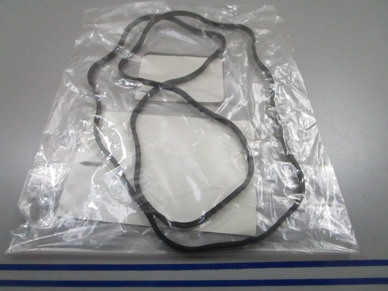 *NEW OEM* 0810 OMC Johnson Evinrude Gasket 5030615