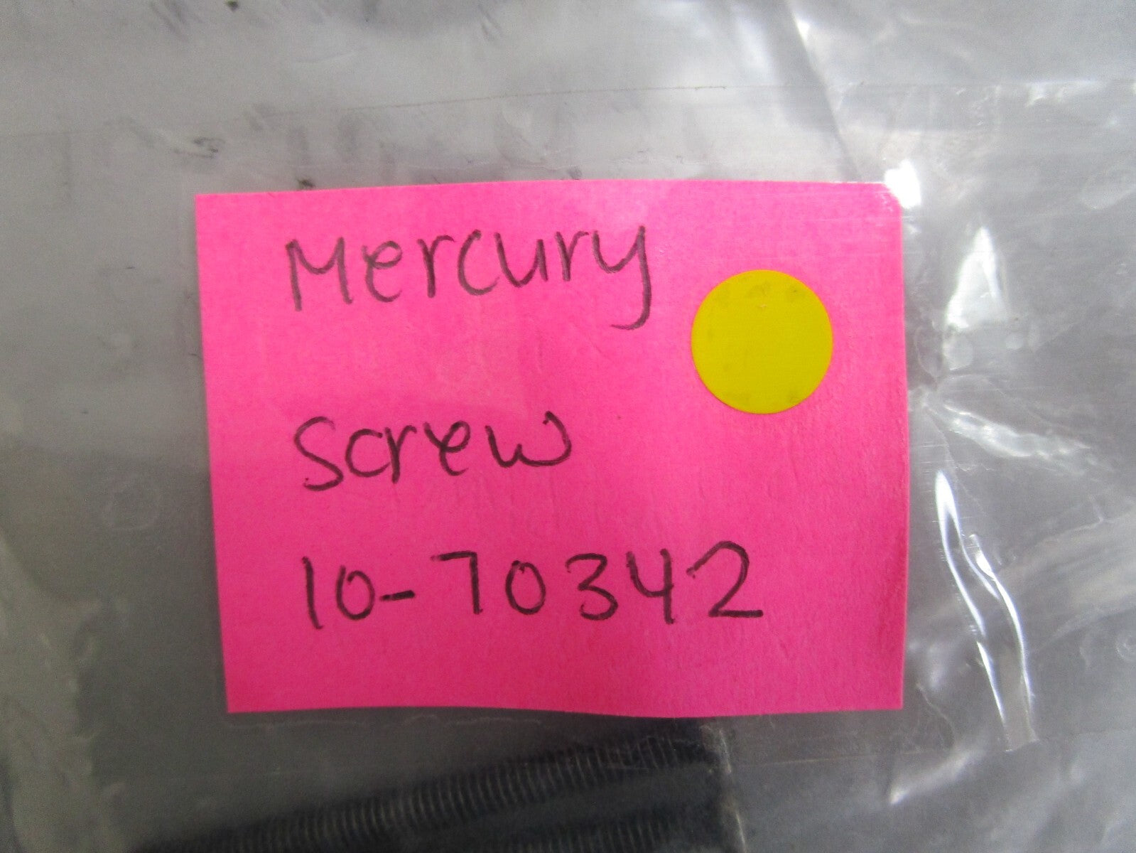 *NEW OEM* 0810 Mercury Quicksilver Screw 10-70342