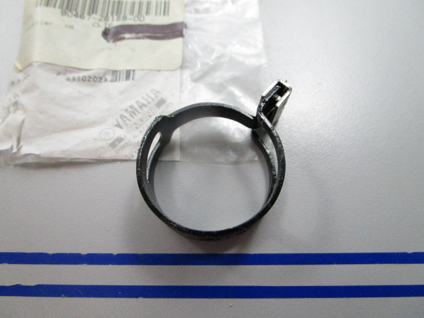 NEW OEM 90467-26189 Yamaha Hose Clip Clamp 0810