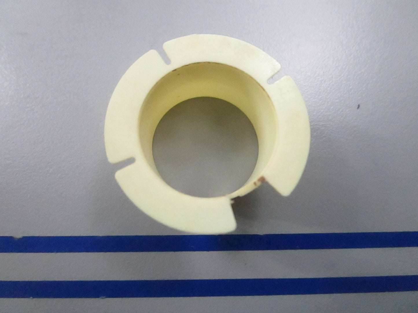 NEW OEM 309671 0309671 OMC Johnson Evinrude Bushing 0810