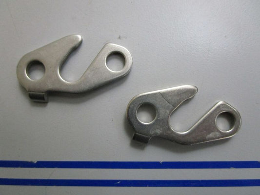*NEW OEM* (LOT OF 2) 0770 OMC Johnson Evinrude Cable Retainer 910590 0910590