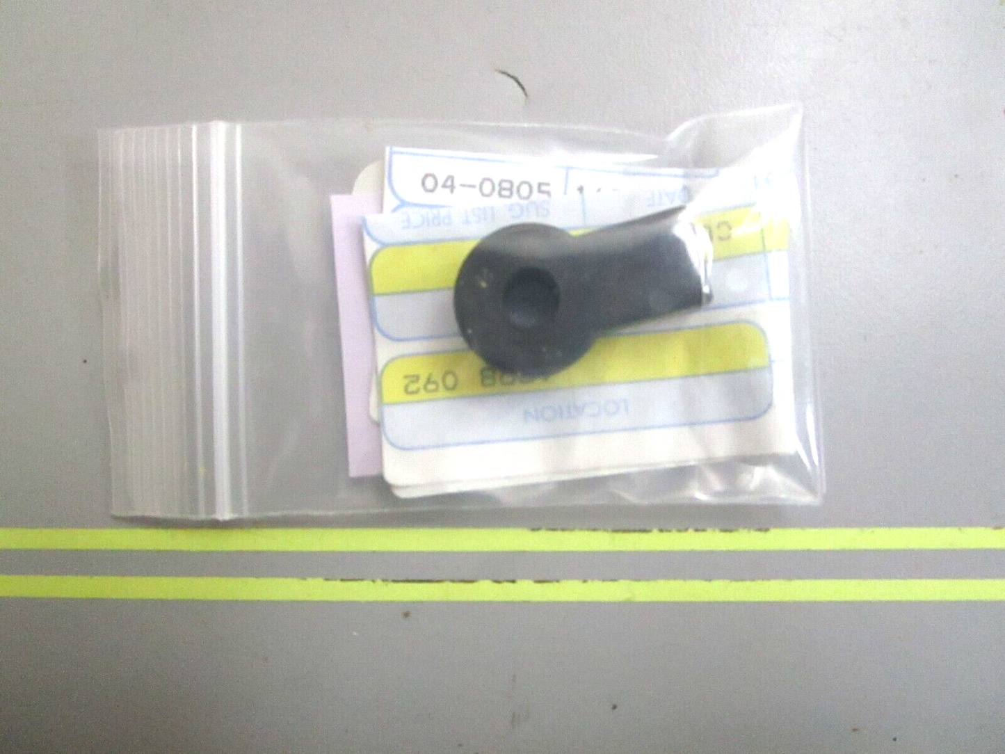 *NEW OEM* 0750 OMC Johnson Evinrude CONNECTOR 334120 0334120