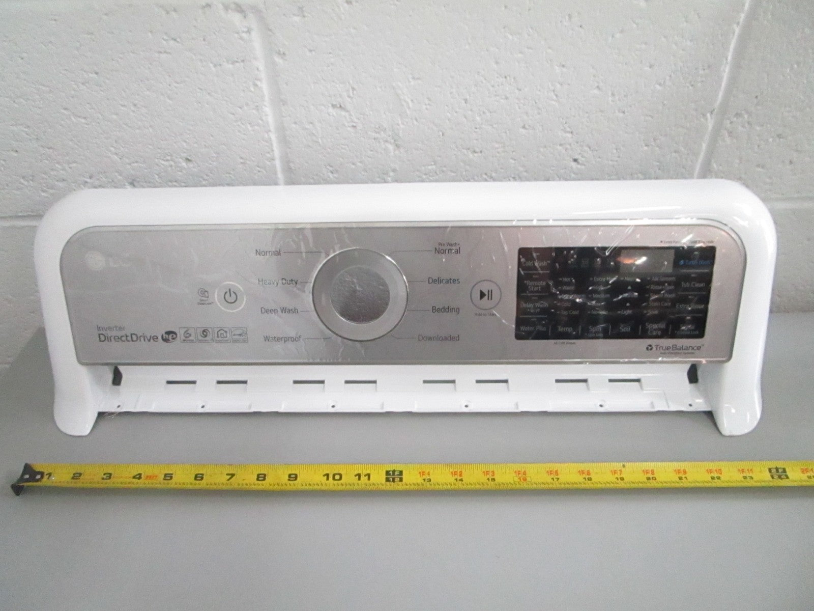 NEW OEM AGL76194001 LG Front Panel Assy 0820