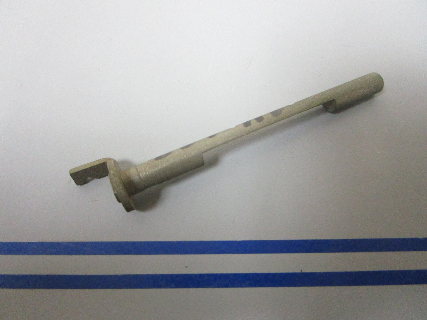 *NEW OEM* 0810 OMC Johnson Evinrude Choke Shaft 383718 0383718