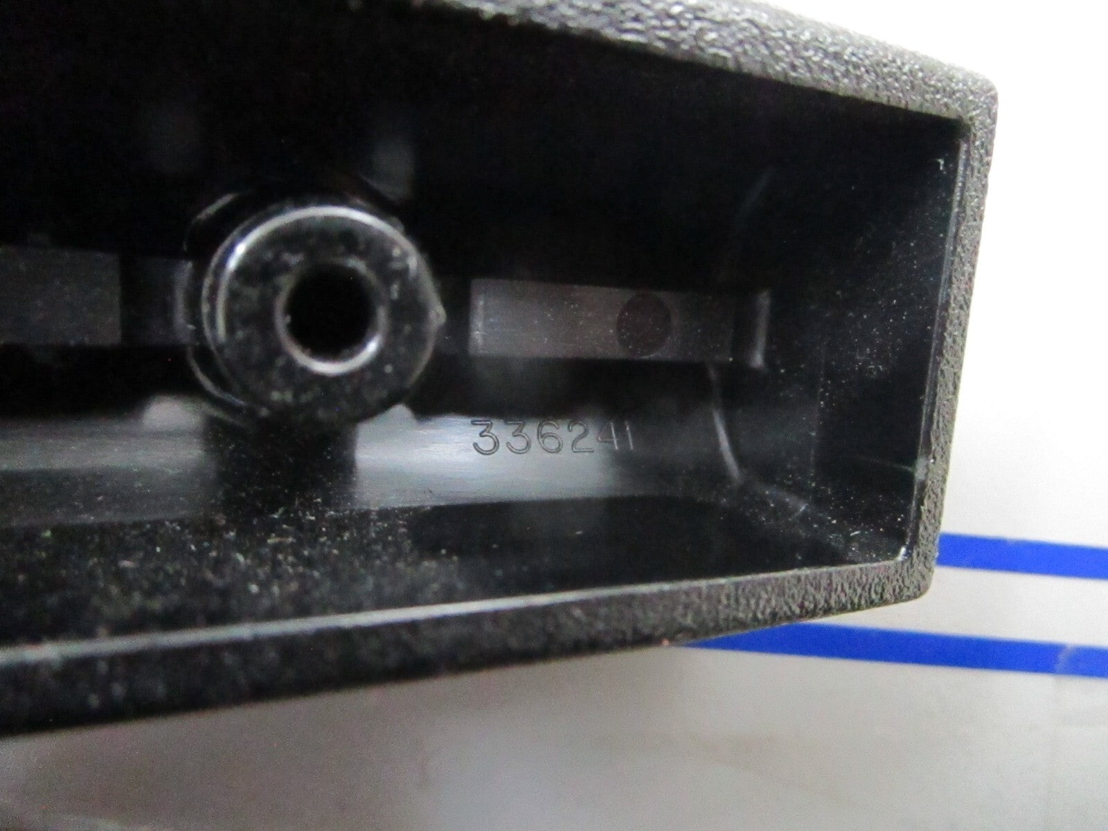 *NEW OEM* 0810 OMC Johnson Evinrude Neutral Lock  SL Cover 336241 0336241