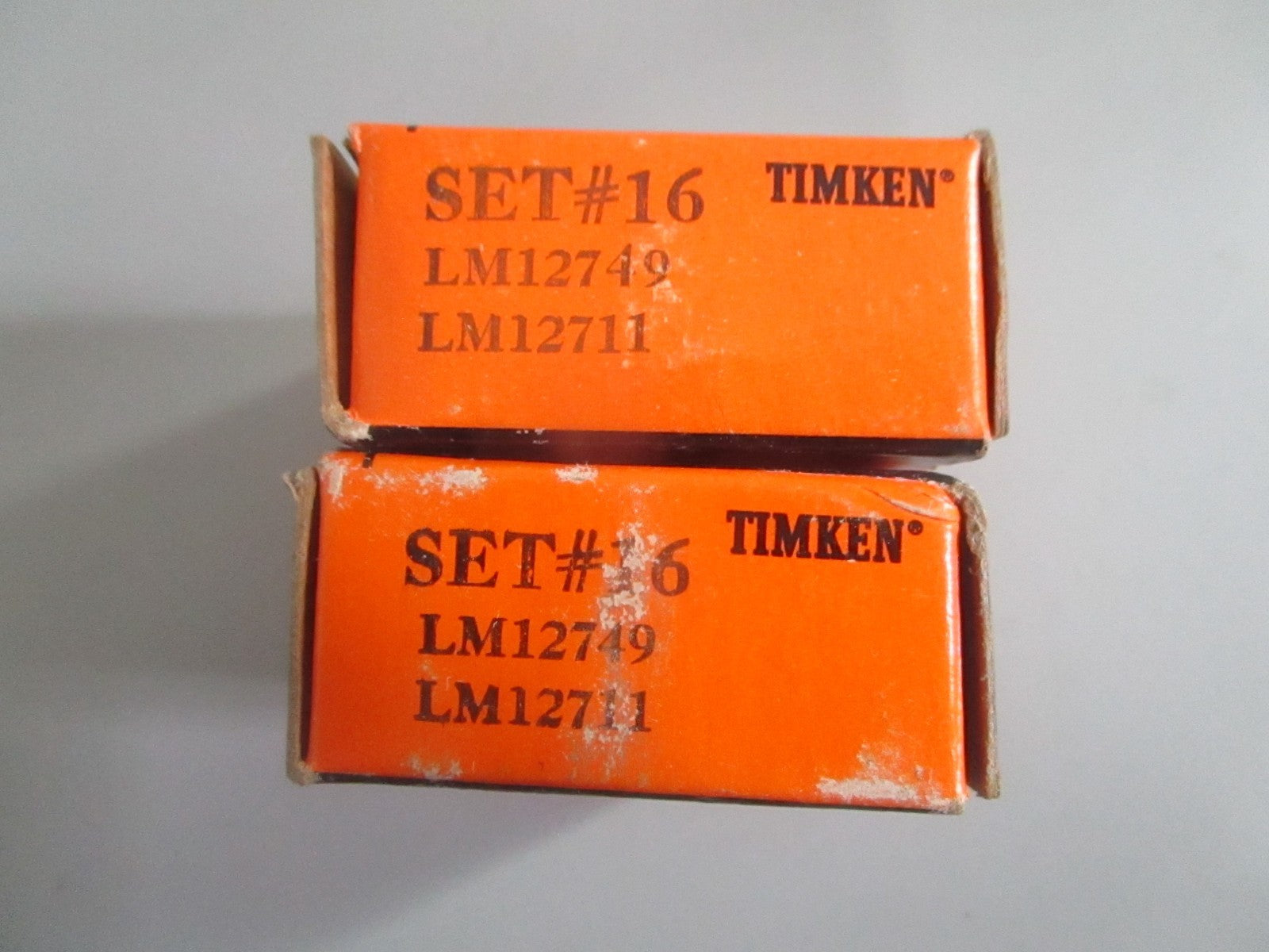 NEW OEM (LOT OF 2) LM12749 LM12711 Timken Set #16 Roller Bearing 0820