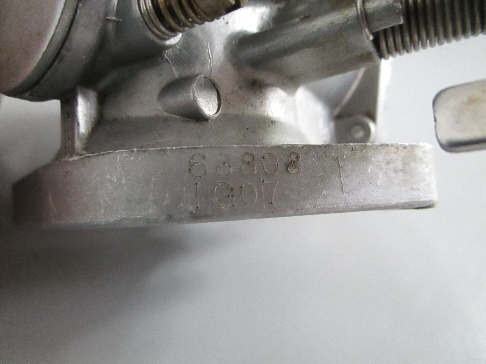 NEW OEM 688-14301-08-00 Yamaha Carburetor Assy 0820
