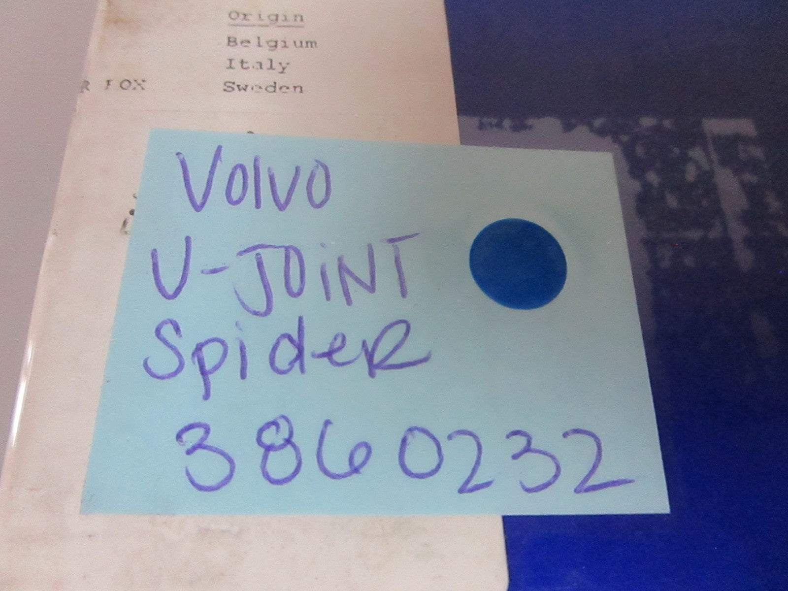 *NEW OEM* 0820 Volvo Penta U-Joint Spider 3860232