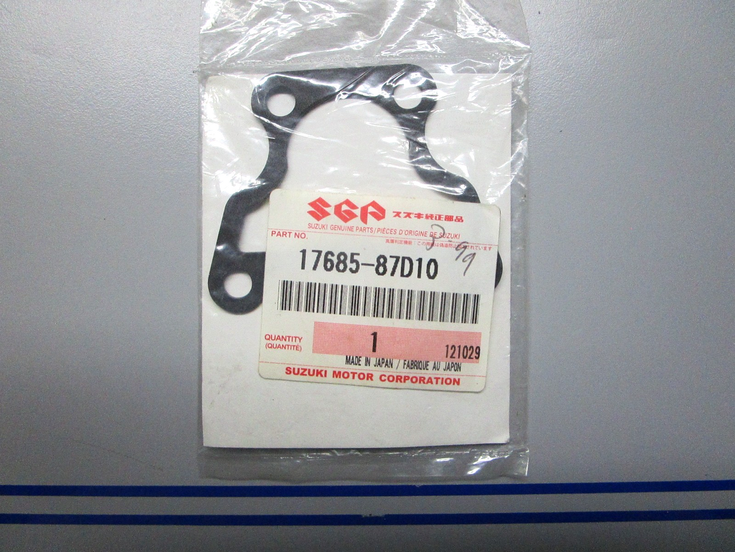 *NEW OEM* 0810 Suzuki Gasket 17685-87D10