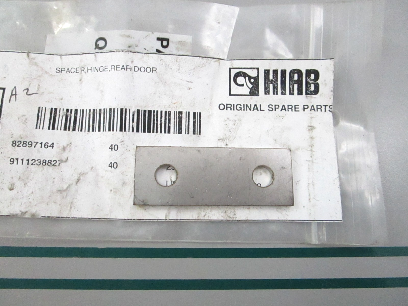 NEW OEM 509.100.0052 HIAB Rear Door Hinge Spacer 0810