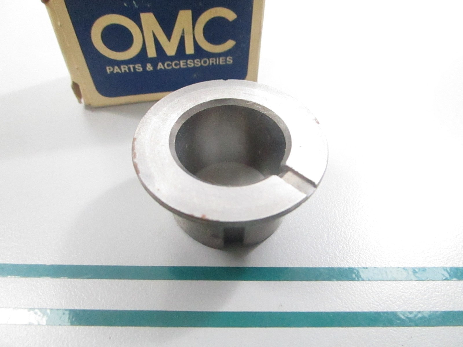 NEW OEM 303380 0303380 OMC Johnson Evinrude Front Gear Bearing 0810