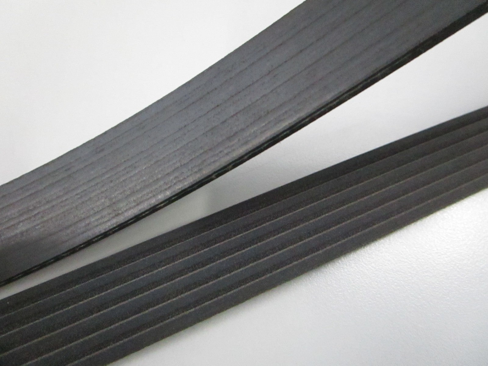 Gates NEW Micro-V Serpentine Belt K061015 6-Rib 102" 0810