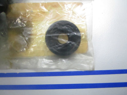 *NEW OEM* 0810 Suzuki Oil Seal 09284-08005