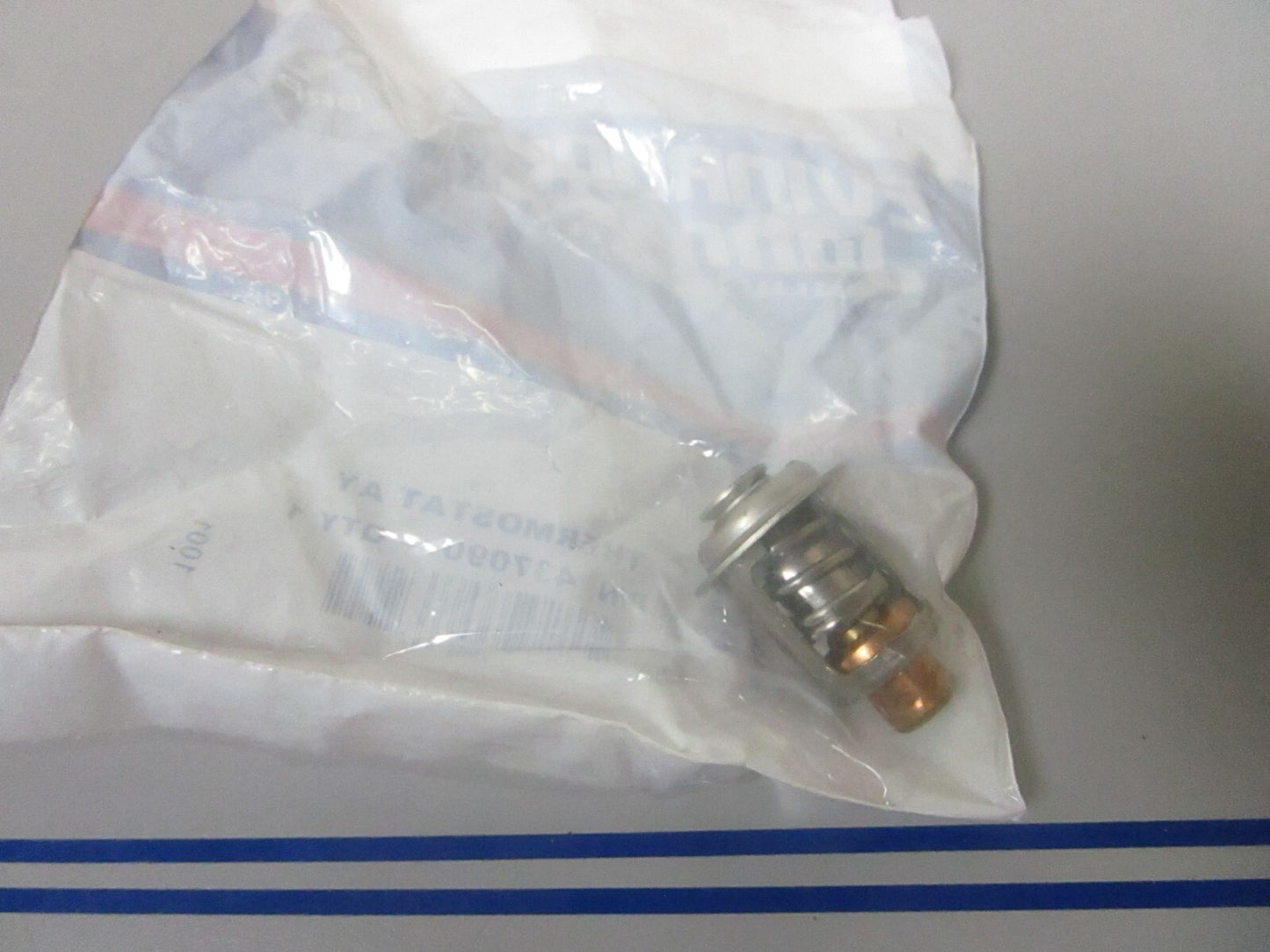 *NEW OEM* 0770 OMC Johnson Evinrude Thermostat Ay 437090 0437090