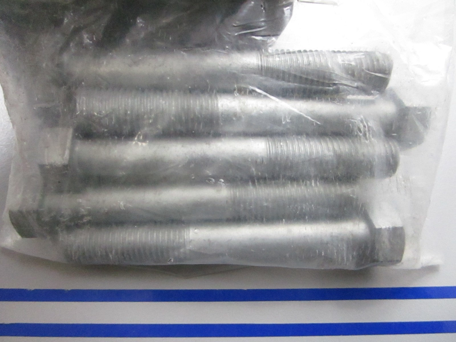 *NEW OEM* (LOT OF 5) 0810 Yamaha Bolt 97365-10070-00