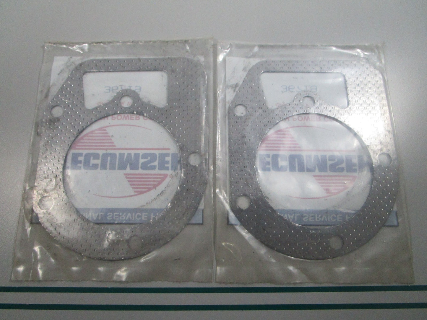 NEW OEM (LOT OF 2) 36719 Tecumseh Gasket 0810