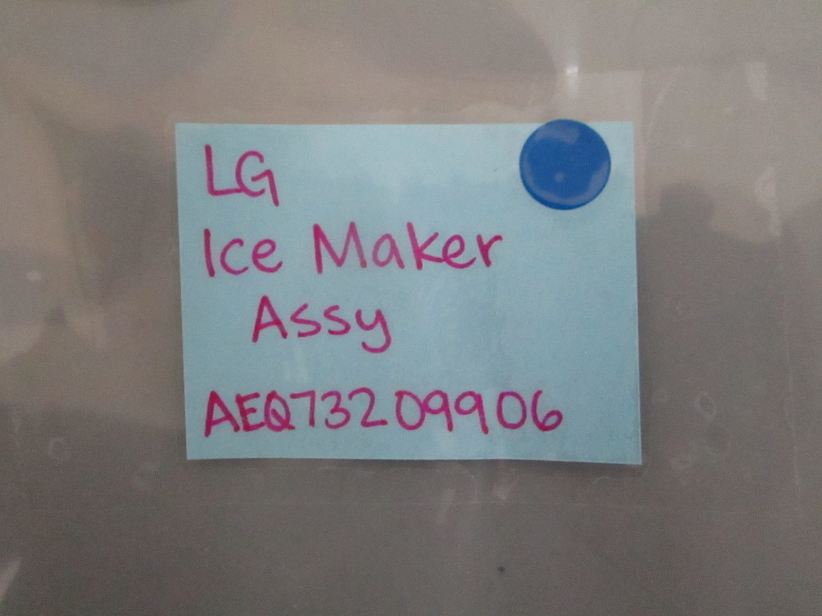 *NEW OEM* 0820 LG Ice Maker Assy AEQ73209906
