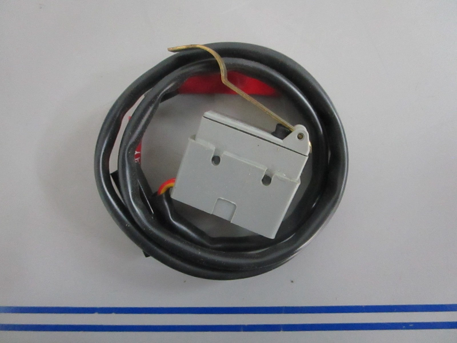 *NEW OEM* 0820 Volvo Penta Breaker 852049