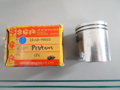 NEW OEM 12100-99002 Suzuki Piston 0820