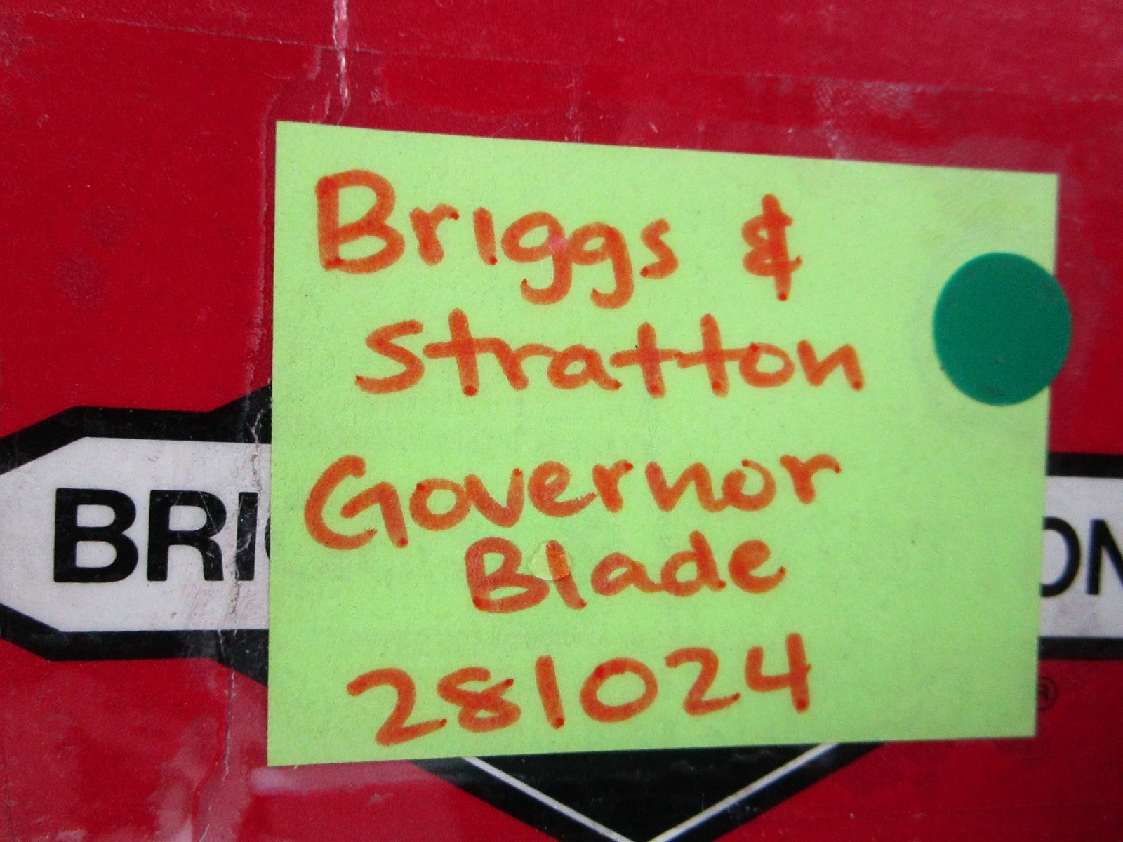 NEW OEM 281024 Briggs & Stratton Governor Blade 0810