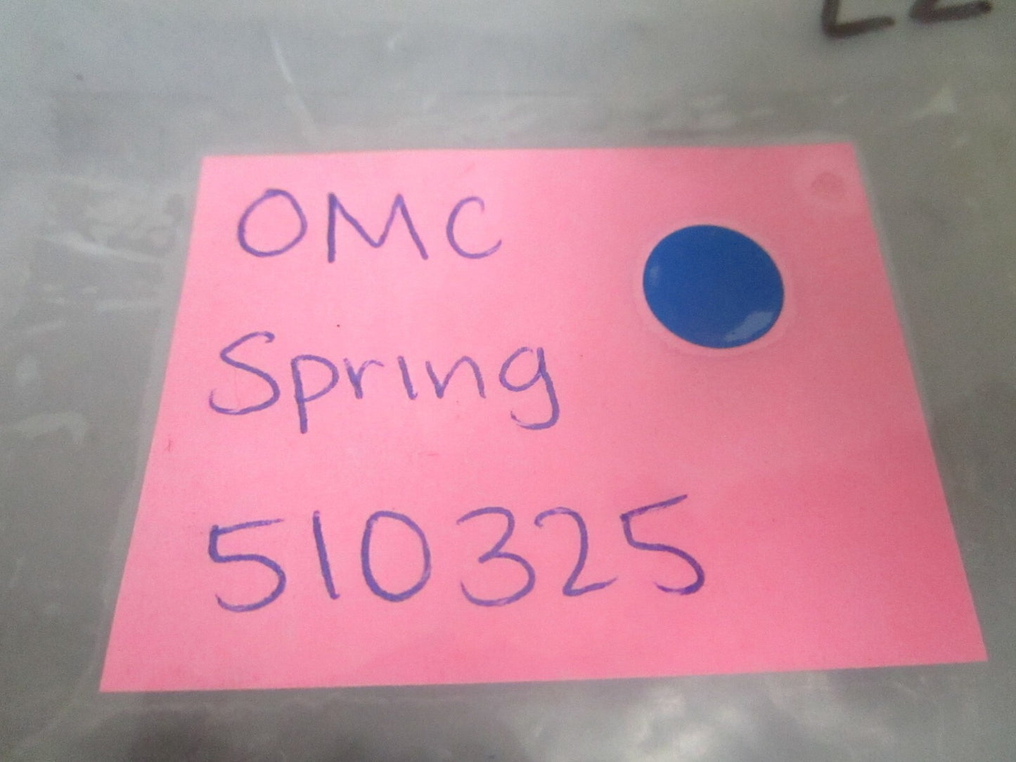 *NEW OEM* (LOT OF 2) 0810 OMC Johnson Evinrude Spring 510325 0510325