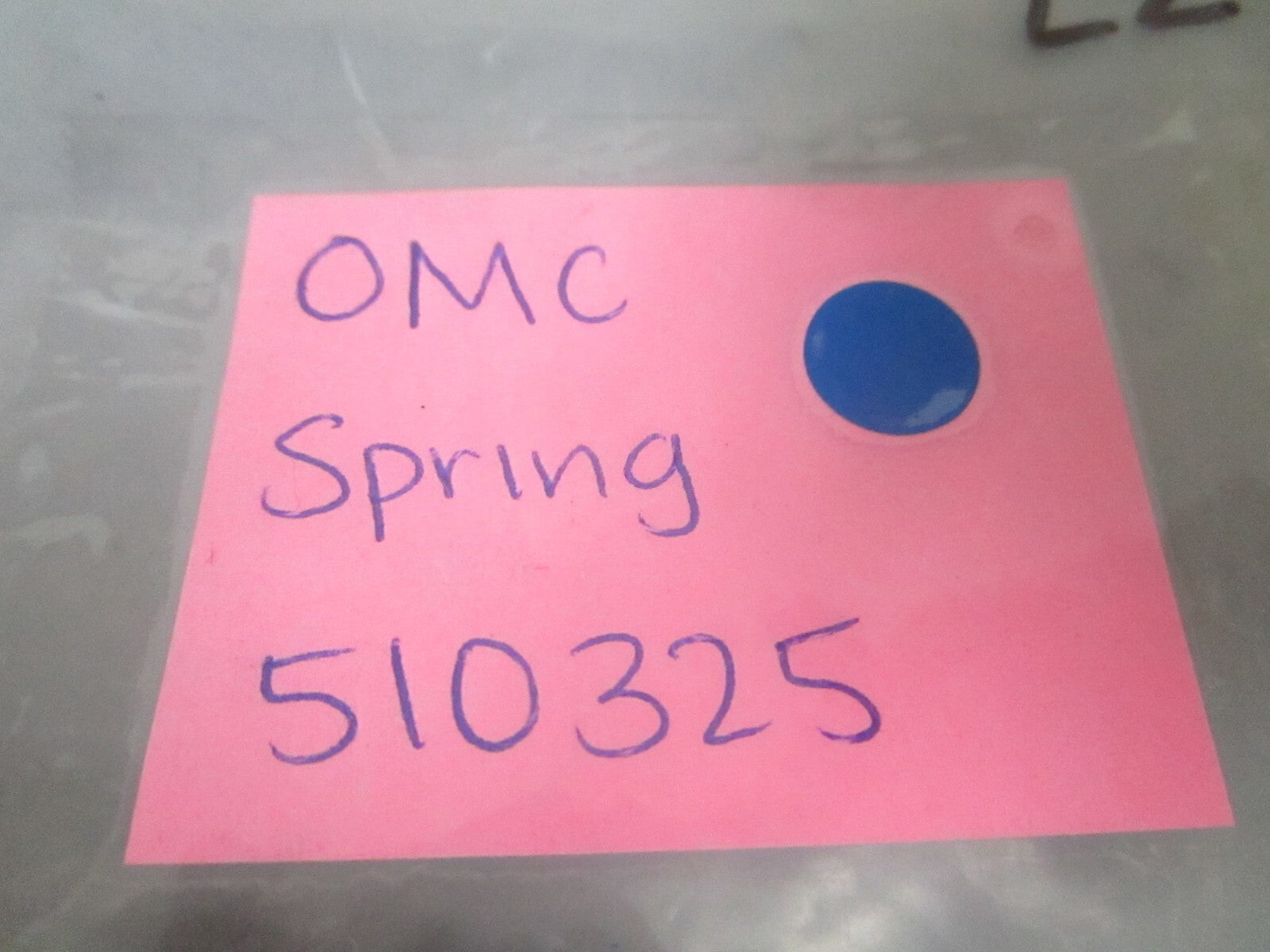 *NEW OEM* (LOT OF 2) 0810 OMC Johnson Evinrude Spring 510325 0510325