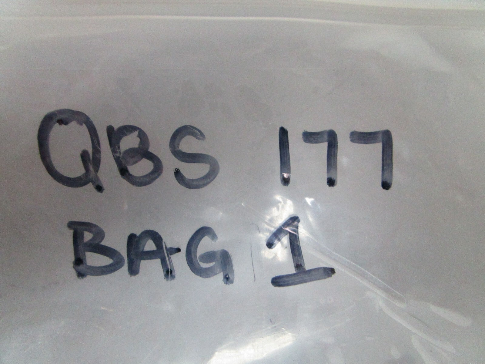 *NEW OEM* 0810 OMC Johnson Evinrude Screw 5032947