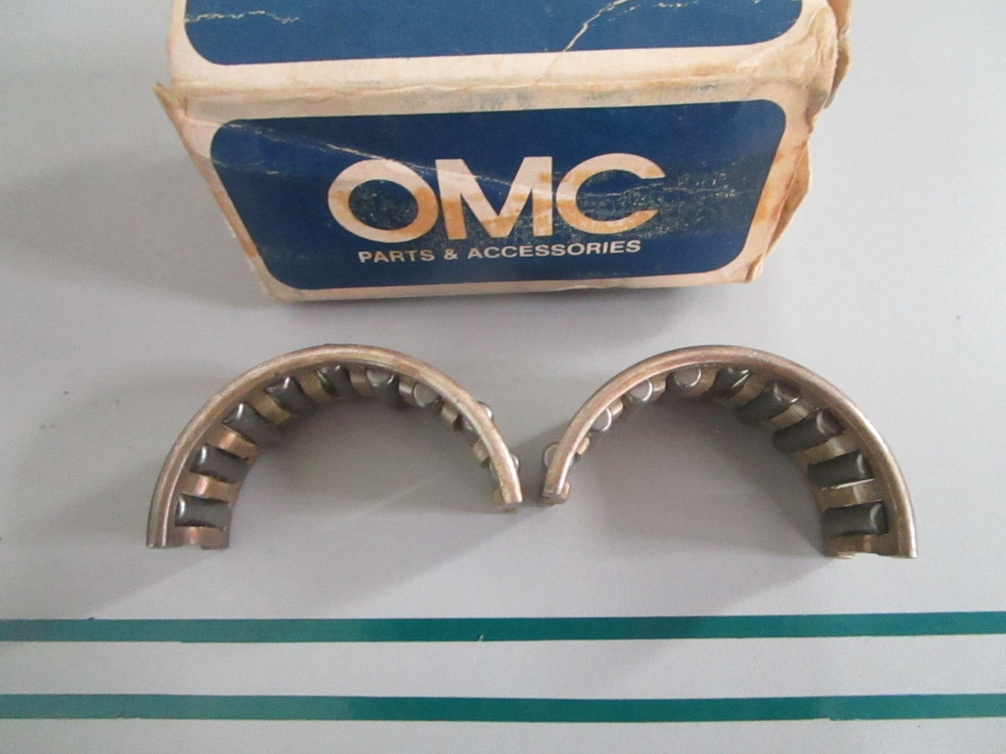 NEW OEM 387787 0387787 OMC Johnson Evinrude Rod Bearing Set 0820