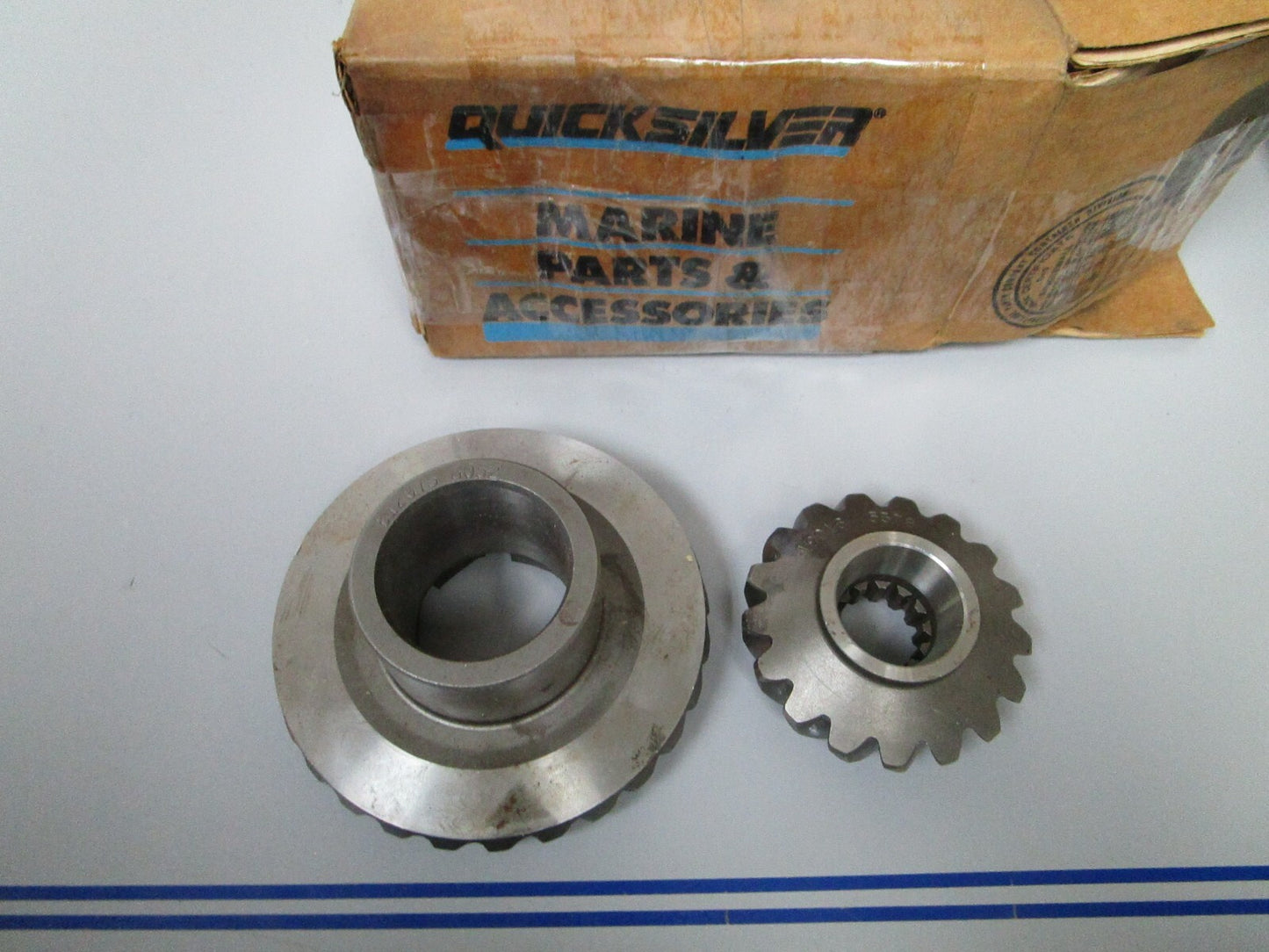 *NEW OEM* 0720 Mercury Quicksilver Forward & Pinion Gear Set 43-812975A5