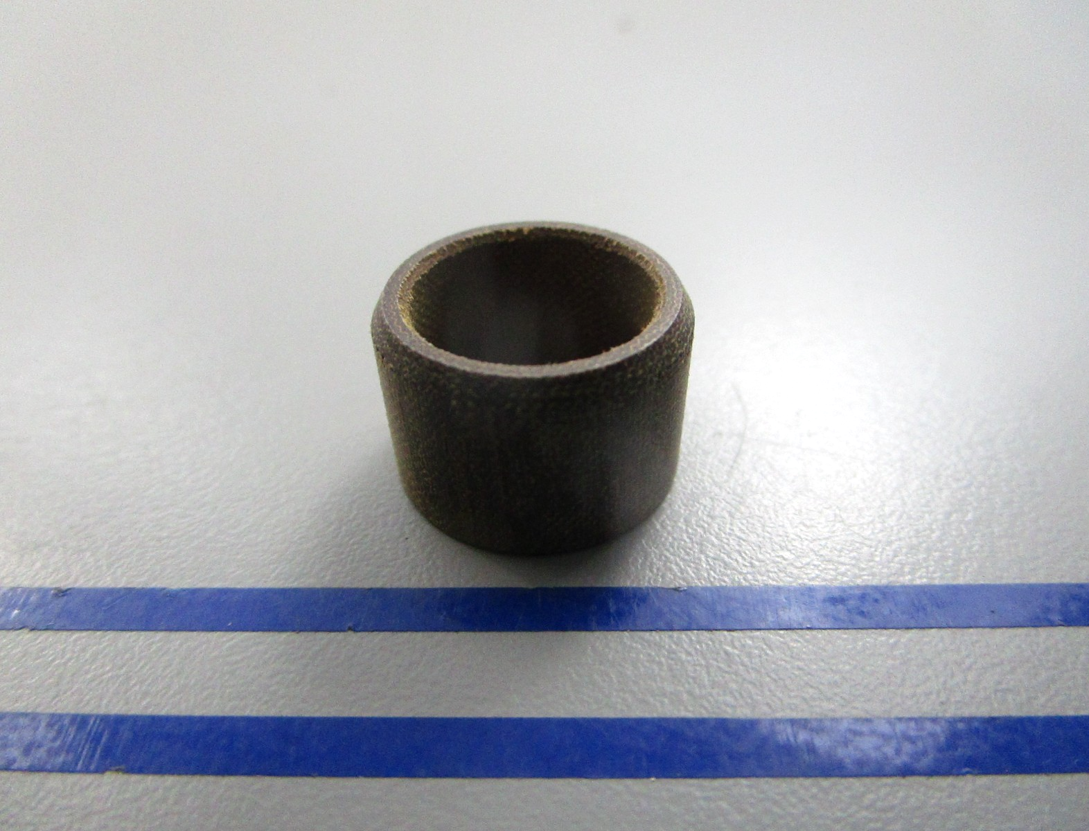 NEW OEM 550038 0550038 OMC Johnson Evinrude Bushing 0810