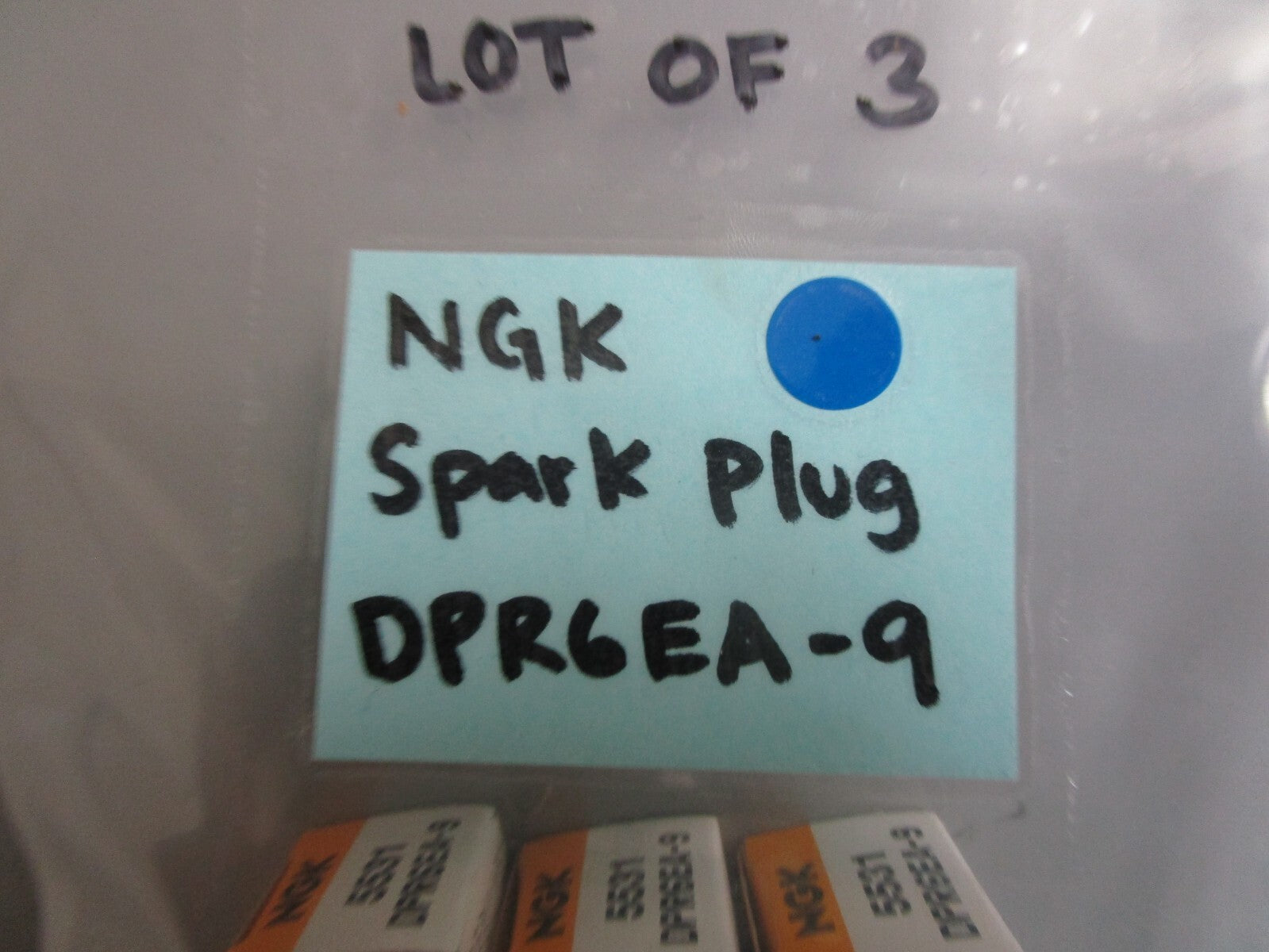 *NEW* (LOT OF 3) 0810 NGK Spark Plug DPR6EA-9