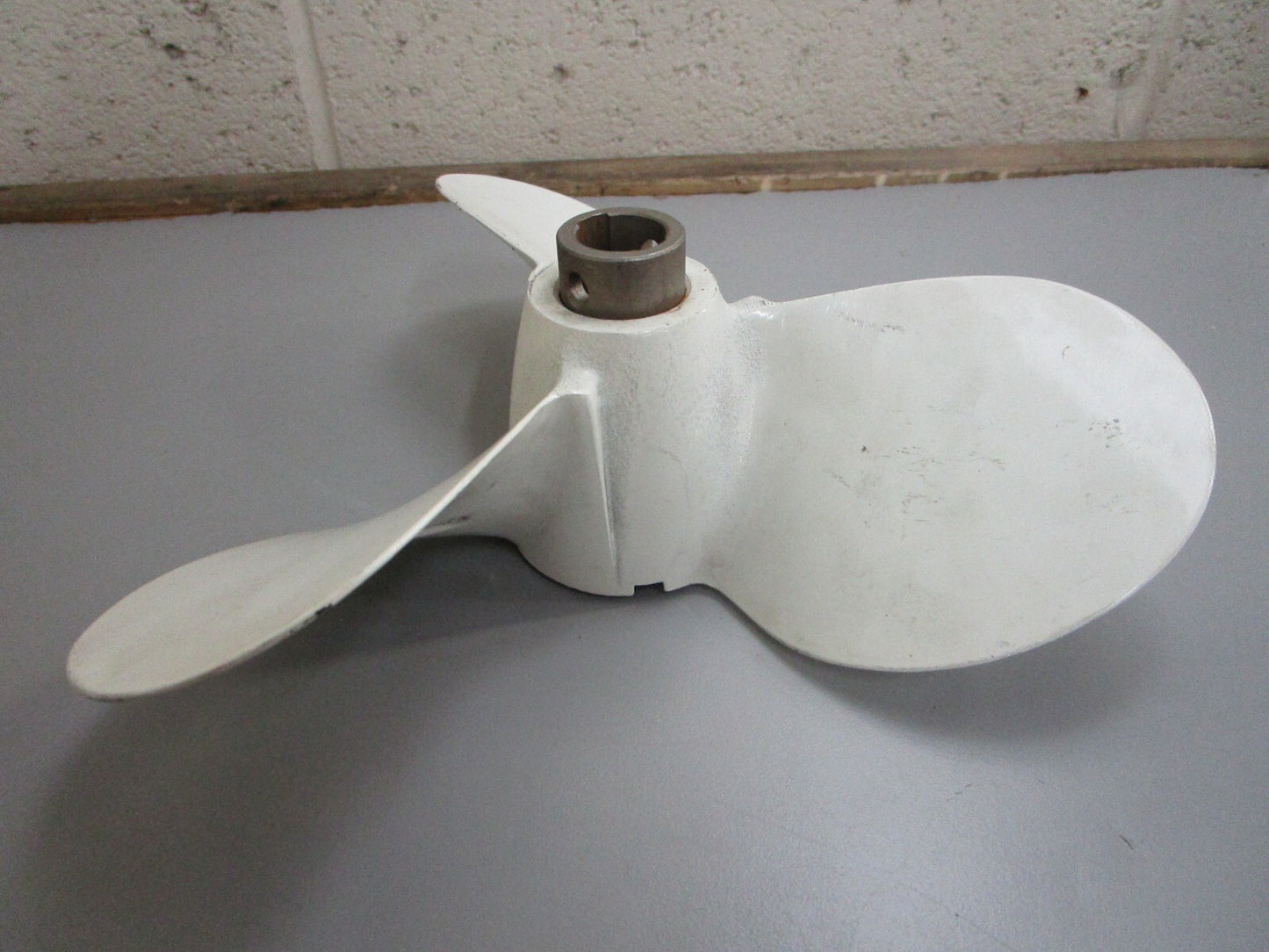*NEW OEM* 0820 Yamaha 9½ × 12⅜ Propeller 6A8-45941-00-EL