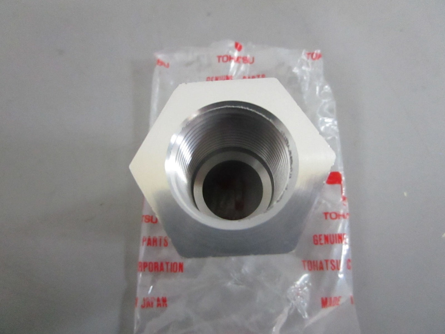 NEW OEM 353-84904-0 Tohatsu Spacer 0820