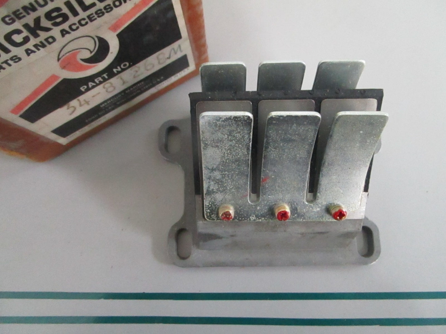 NEW OEM 34-81268M Mercury Mariner 1977 1978 60HP 2 Cyl Reed Assy 0820