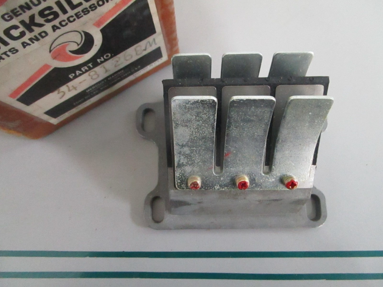 NEW OEM 34-81268M Mercury Mariner 1977 1978 60HP 2 Cyl Reed Assy 0820