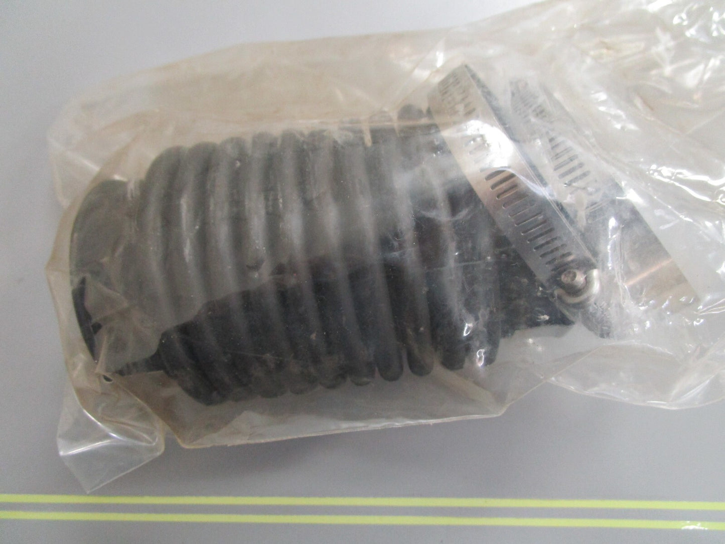 *NEW OEM* 0810 Mercury Quicksilver Exhaust Bellows Assembly 18654A1