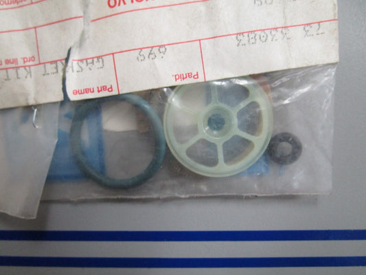 *NEW OEM* 0820 Volvo Penta Seal Kit 3857699