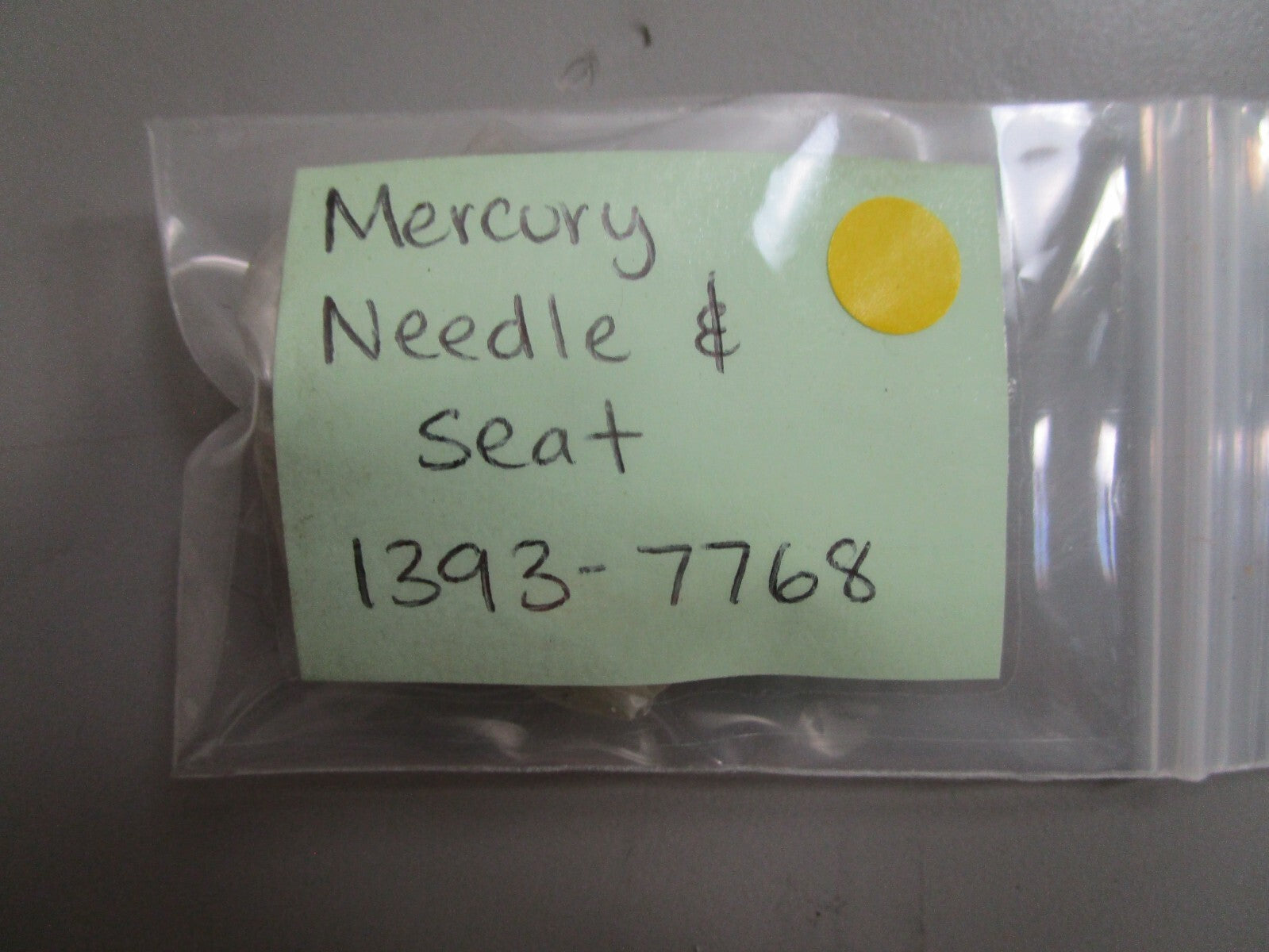 *NEW OEM* 0810 Mercury Quicksilver Needle & Seat 1393-7768