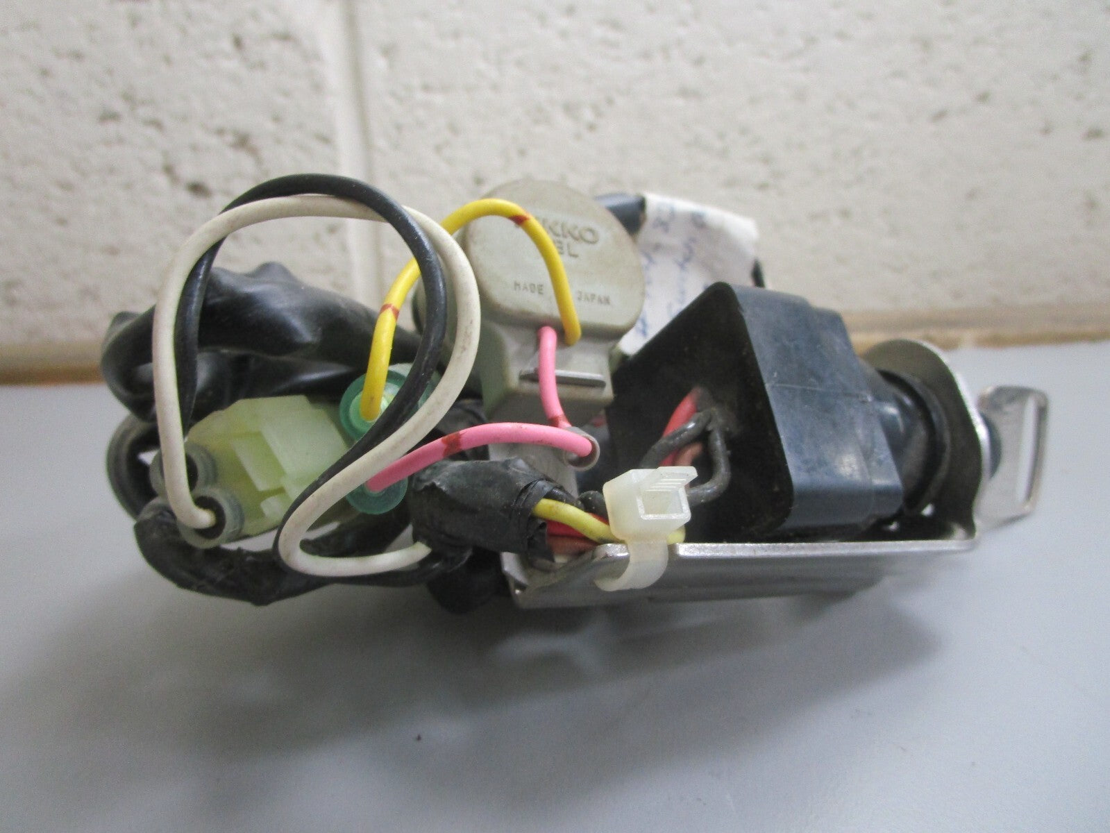 *NEW OEM* 0820 Yamaha Key Switch Ay 704-82576-00-00