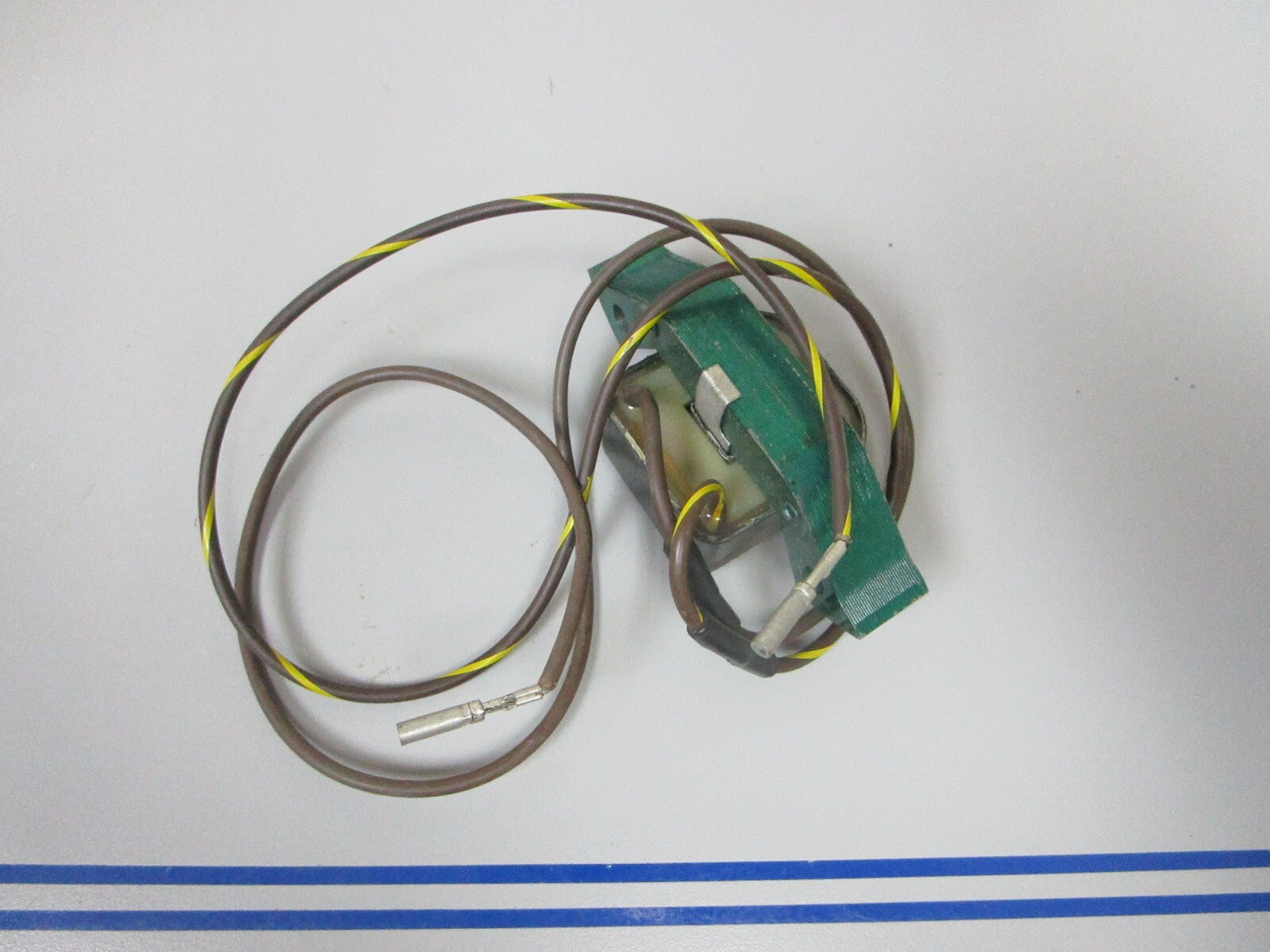 *NEW OEM* 0810 OMC Johnson Evinrude Charge Coil 581670 0581670