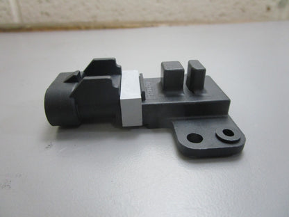 *NEW OEM* 0820 Volvo Penta Cam Position Sensor 3863130