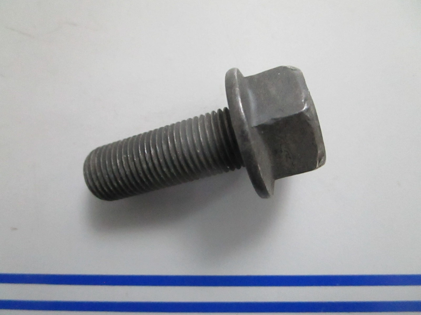 *NEW OEM* 0820 Volvo Penta Bolt 3853502