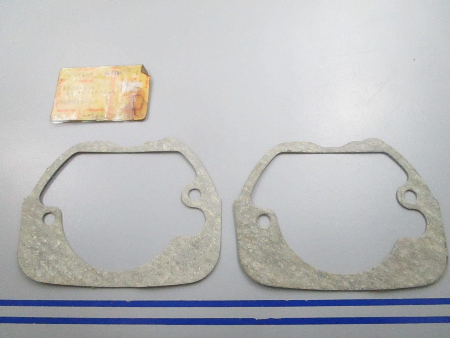 NEW OEM (LOT OF 2) Kawasaki 11009-1067 Breaker Gasket 0810